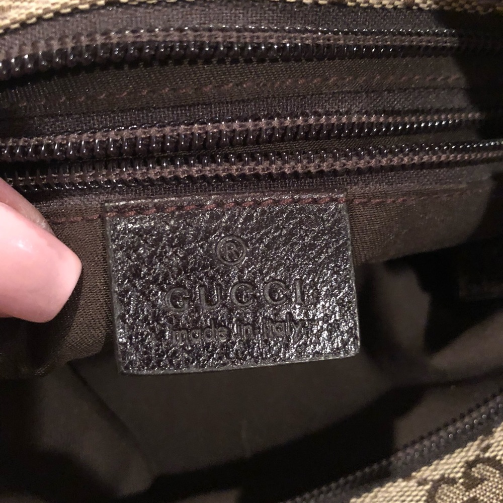 ❌SOLD❌ ❤️Beautiful Gucci Shoulder Bag❤️ - Picture 5 of 7